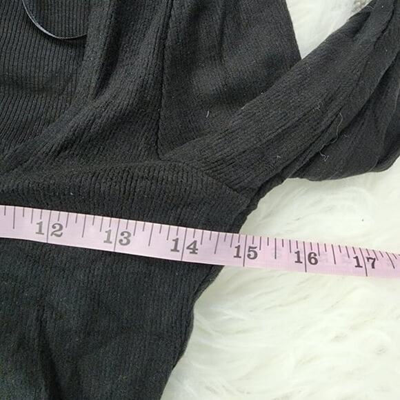 Princess Polly Iris set. Black. Matching Set. Good Stretch. Size 6. New - Picture 8 of 11